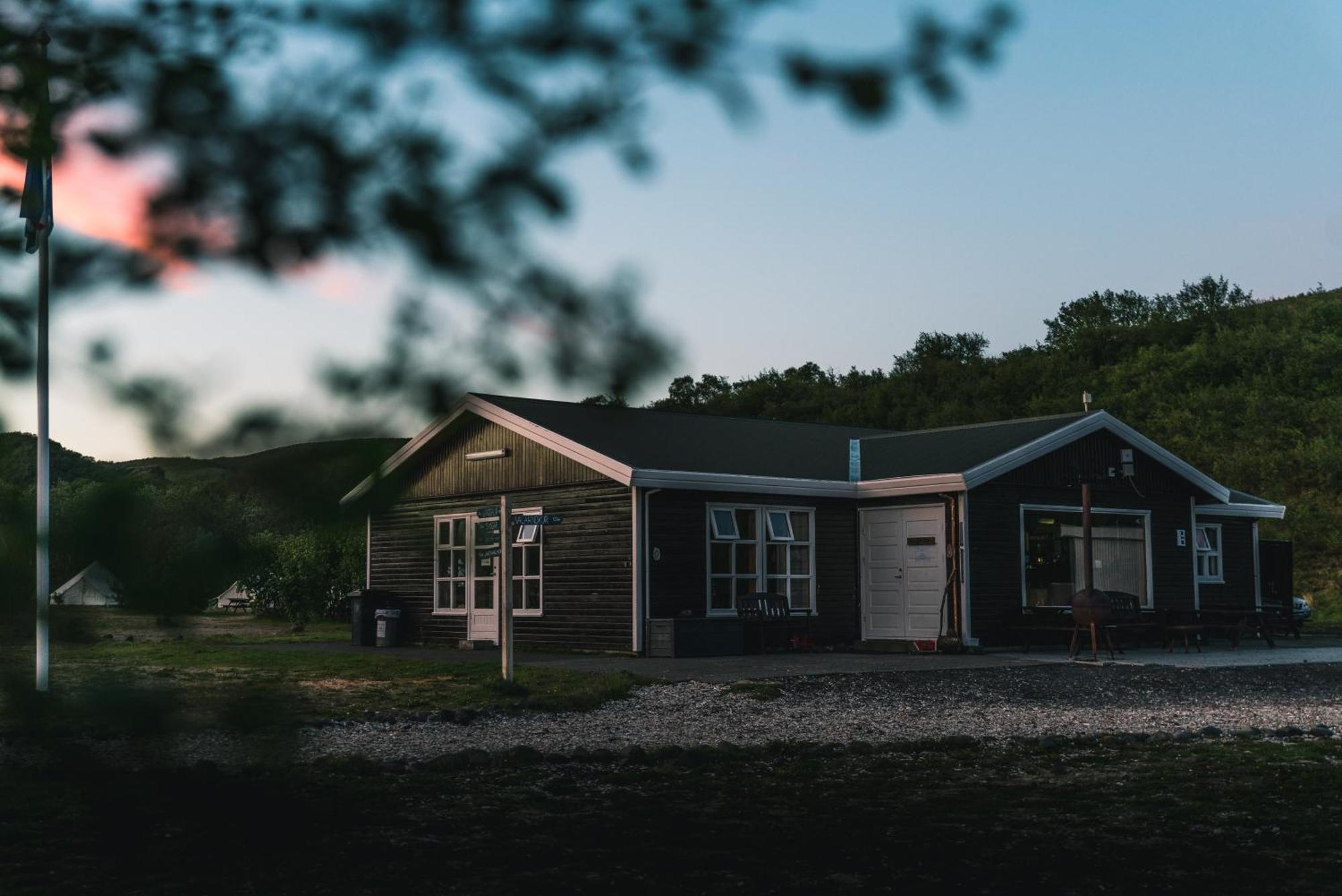 Volcano Huts Þorsmoerk ソゥルスメルク エクステリア 写真